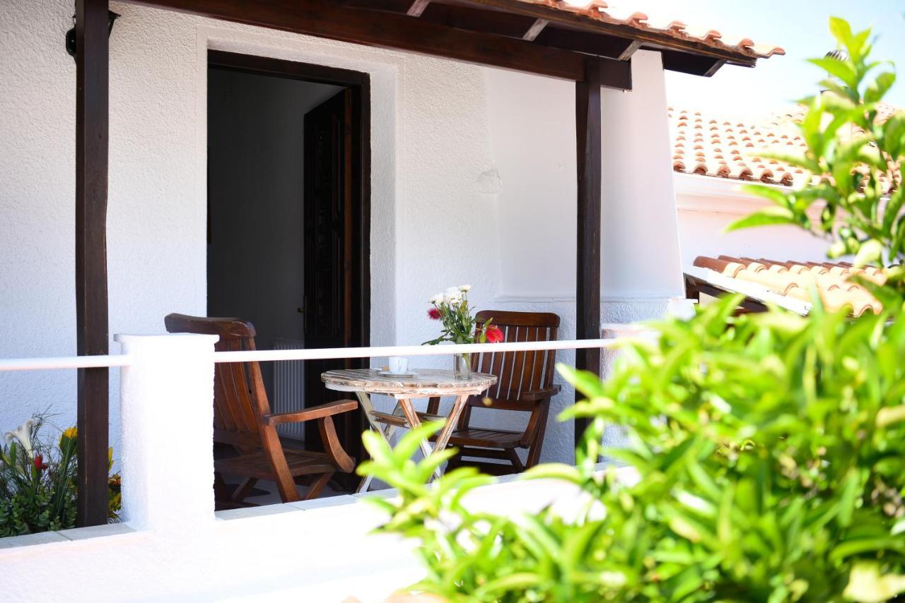 Blue Nest Apartment Skiathos Town Exterior photo
